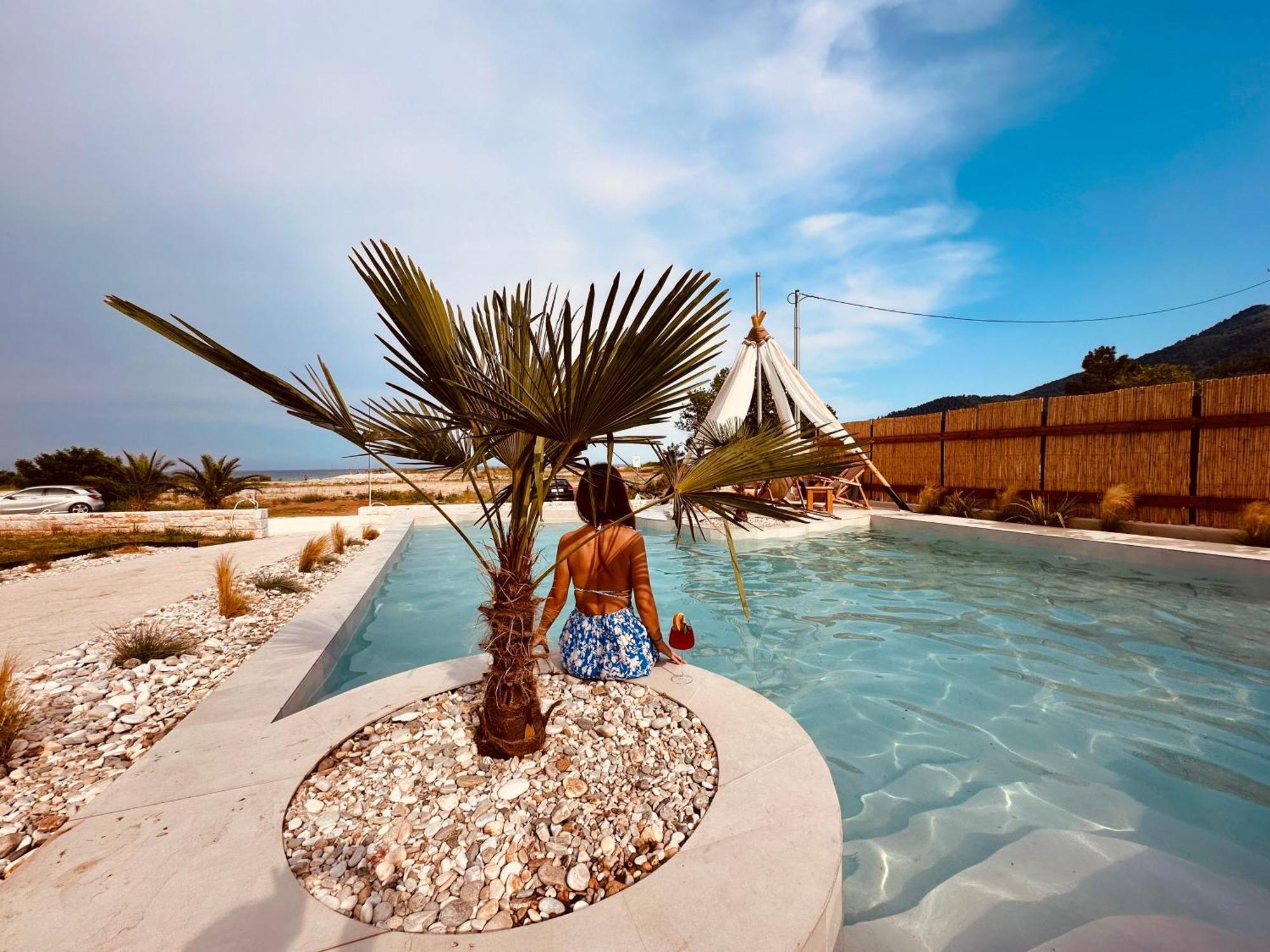 Amo Golden Suites Khrysi Ammoudia Eksteriør bilde