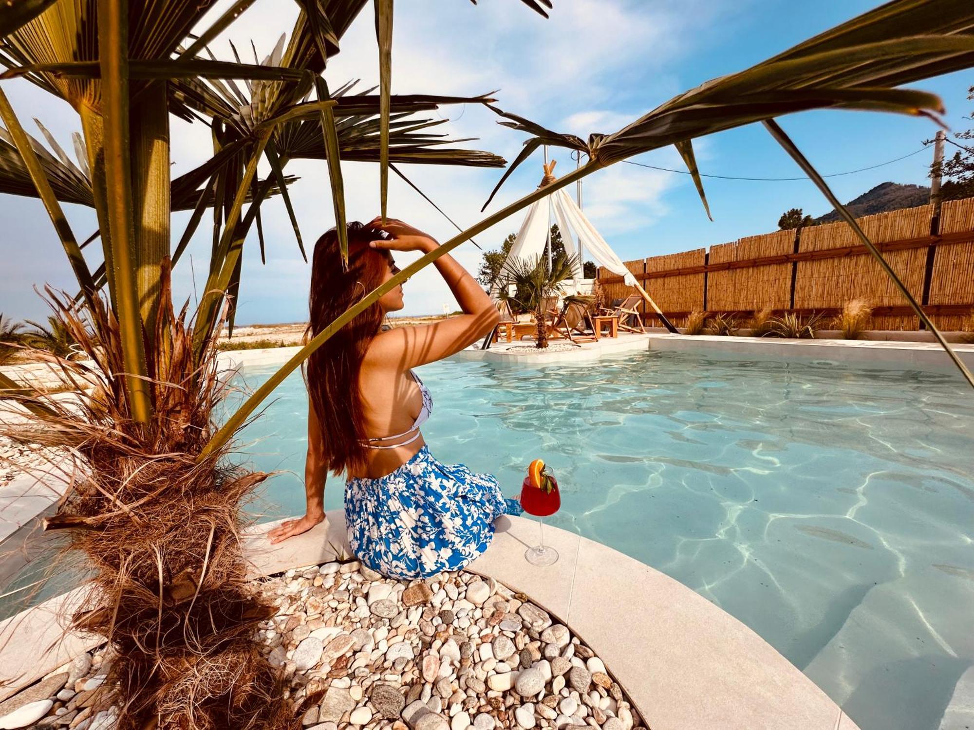 Amo Golden Suites Khrysi Ammoudia Eksteriør bilde