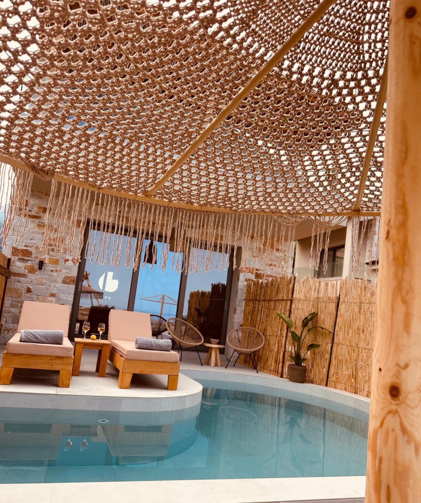 Amo Golden Suites Khrysi Ammoudia Eksteriør bilde
