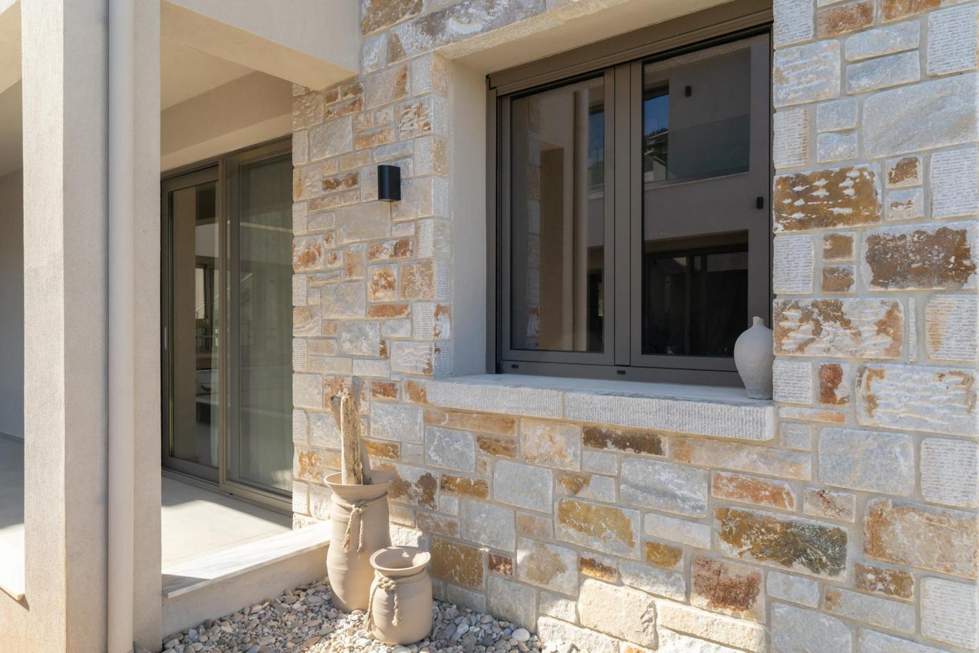 Amo Golden Suites Khrysi Ammoudia Eksteriør bilde