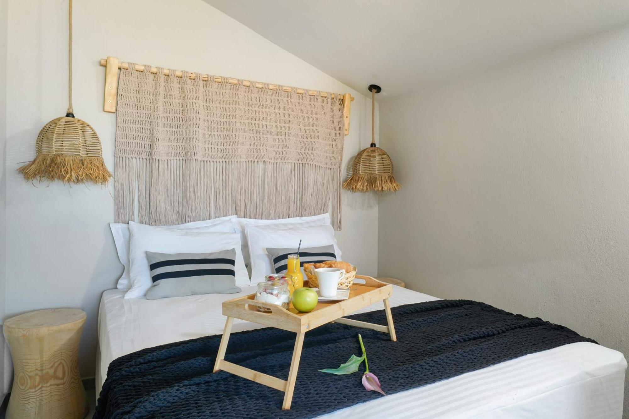 Amo Golden Suites Khrysi Ammoudia Eksteriør bilde