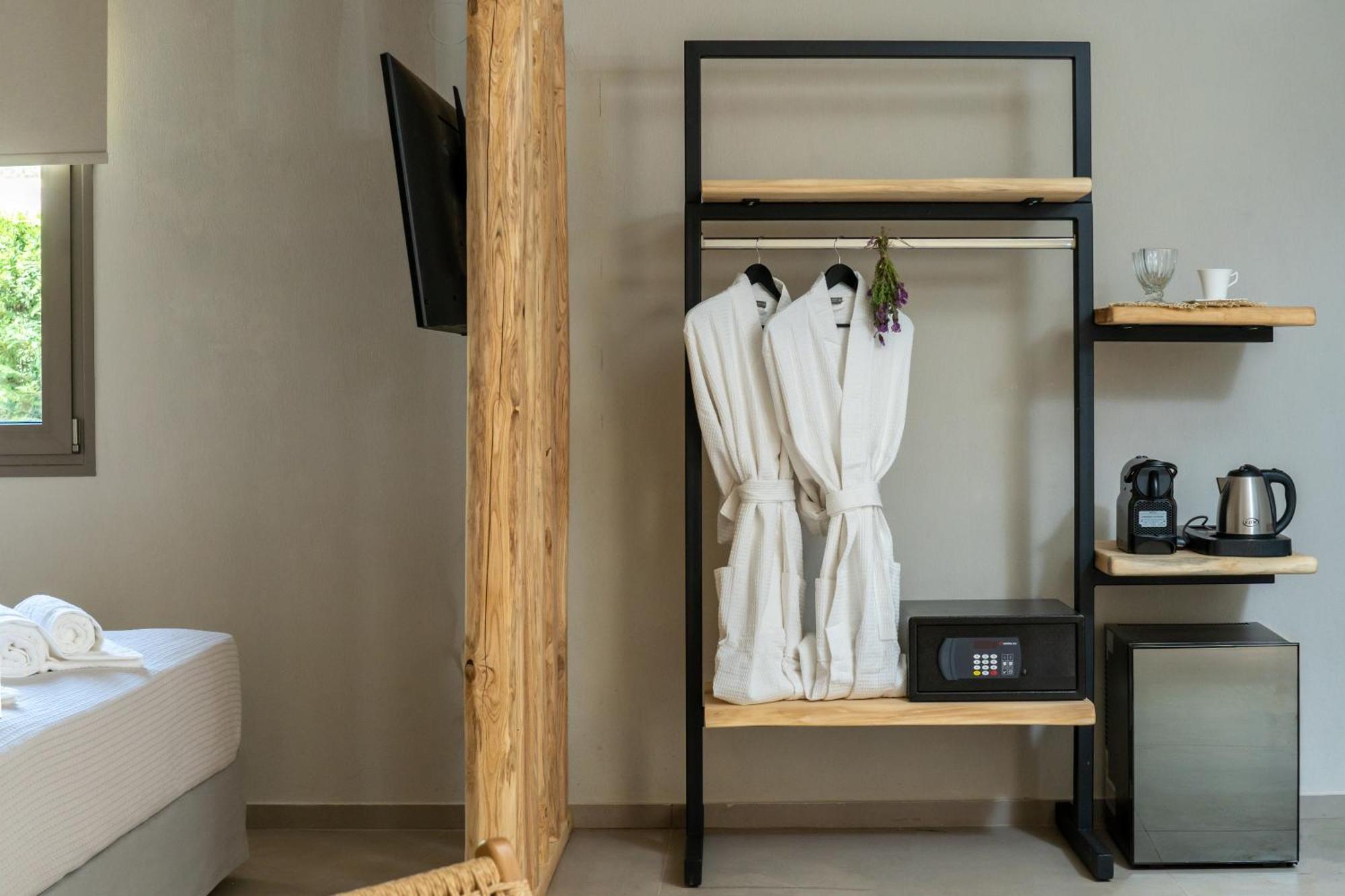 Amo Golden Suites Khrysi Ammoudia Eksteriør bilde