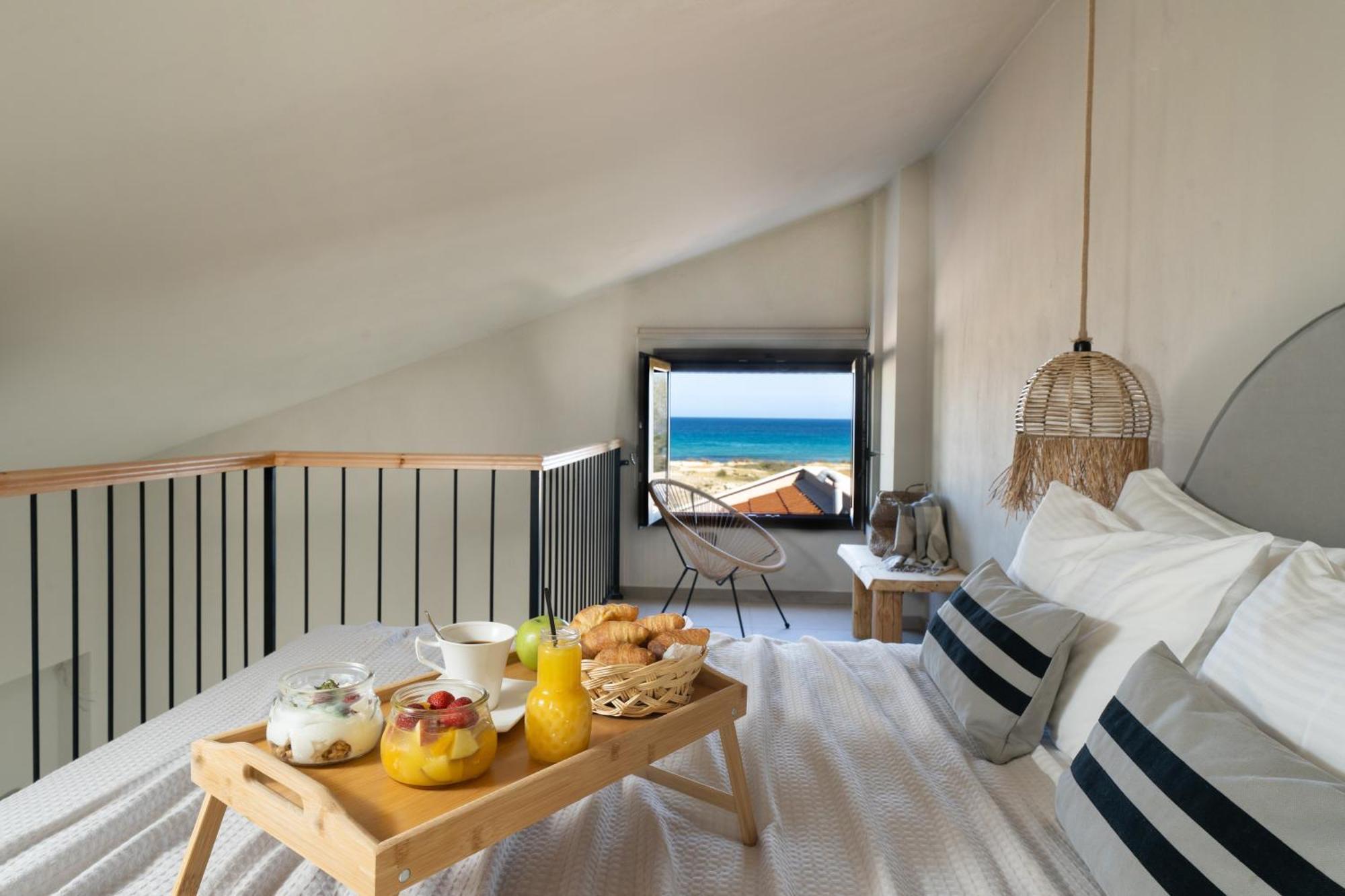 Amo Golden Suites Khrysi Ammoudia Eksteriør bilde