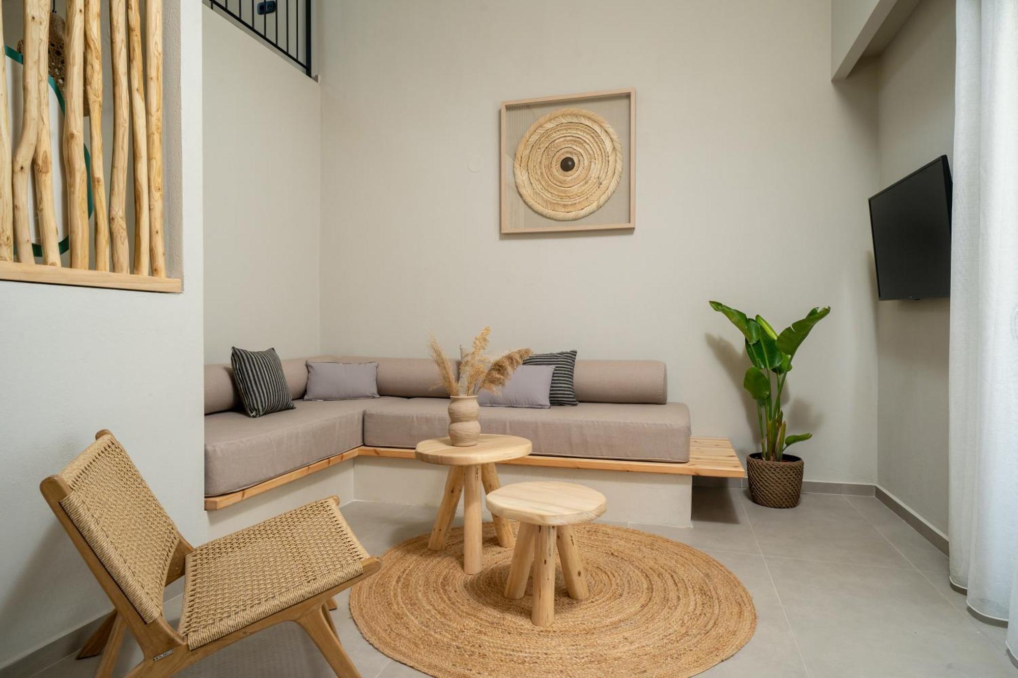 Amo Golden Suites Khrysi Ammoudia Eksteriør bilde