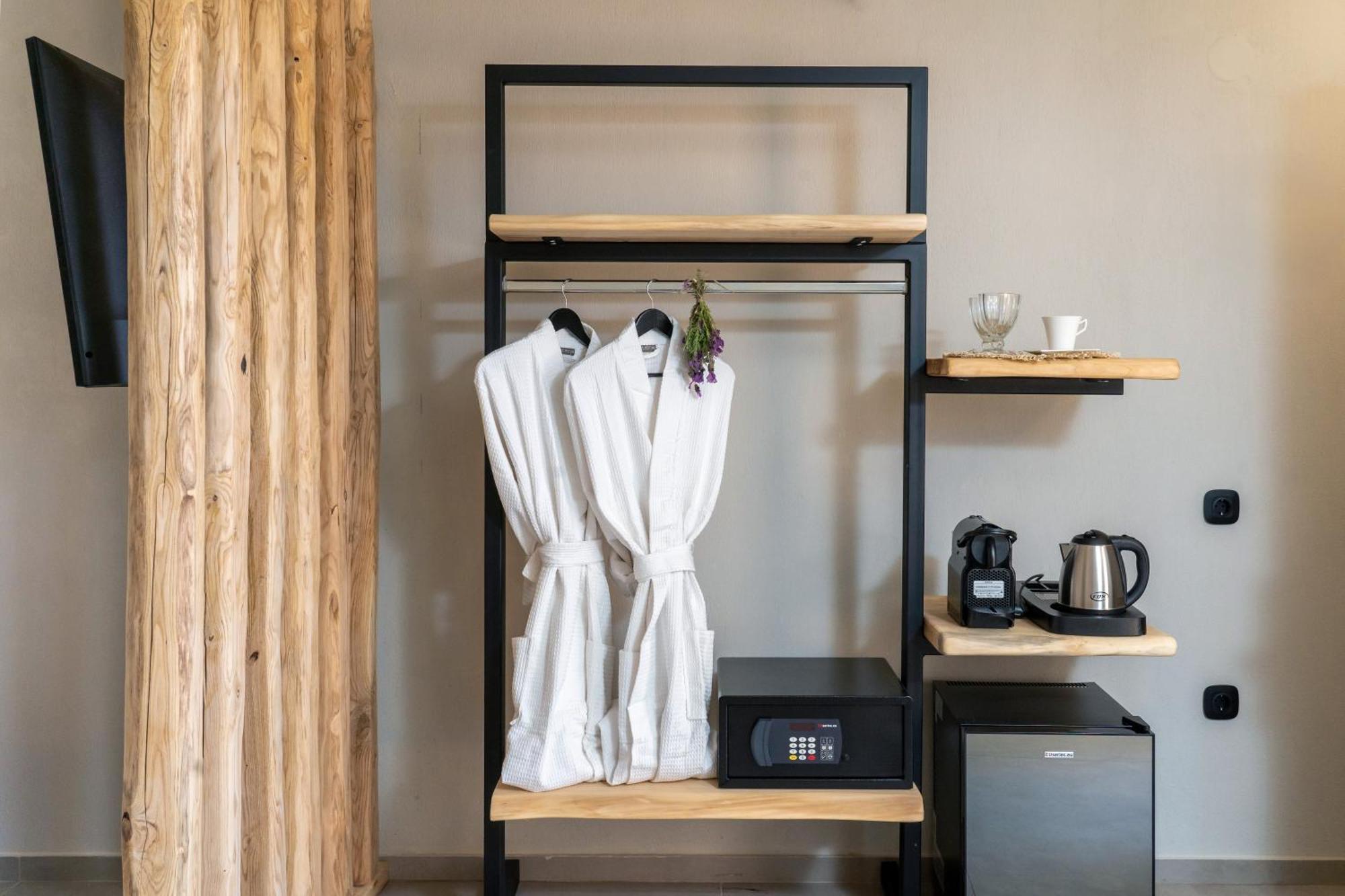 Amo Golden Suites Khrysi Ammoudia Eksteriør bilde